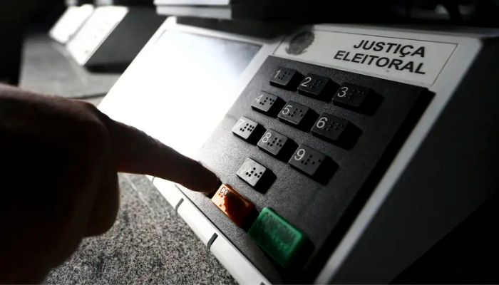 © Marcelo Camargo/Agência Brasil Cármen Lúcia pede que eleitor regularize título até 19 de maio